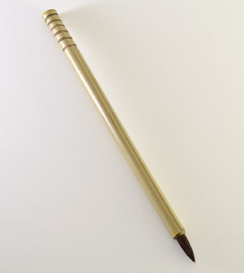 1 inch Sabeline bristle with bamboo cane handle.