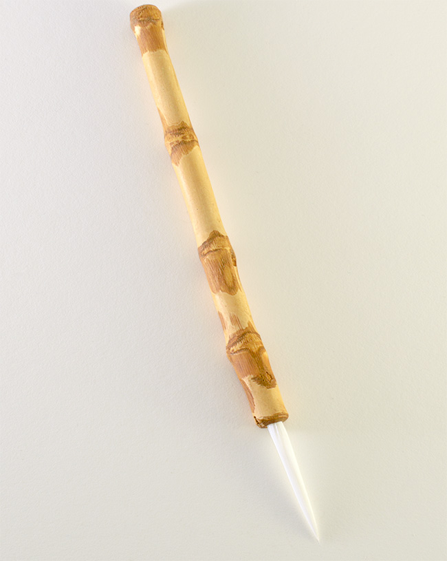 Medium size 2” bristle length Synthetic Sable, with Wangi bamboo handle.