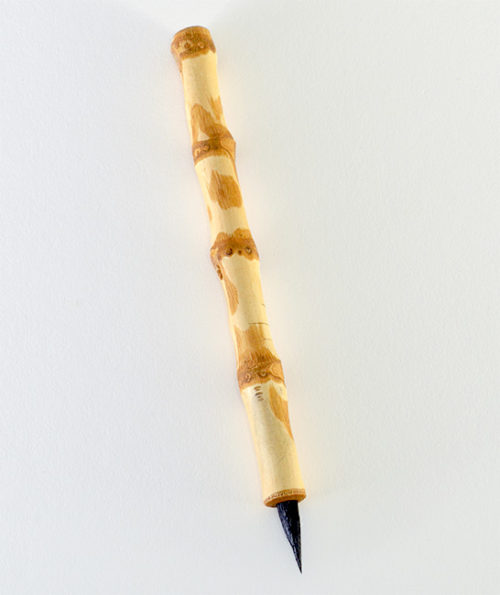 Medium Size Goat brush with 1/2 inch bristle length and wangi bamboo handle.