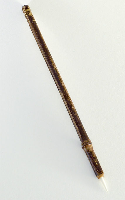 1/2” long bristle Synthetic Sable, with bamboo cane handle.