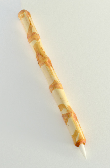 Medium size 1/2” long bristle length Synthetic Sable, with Wangi bamboo handle.